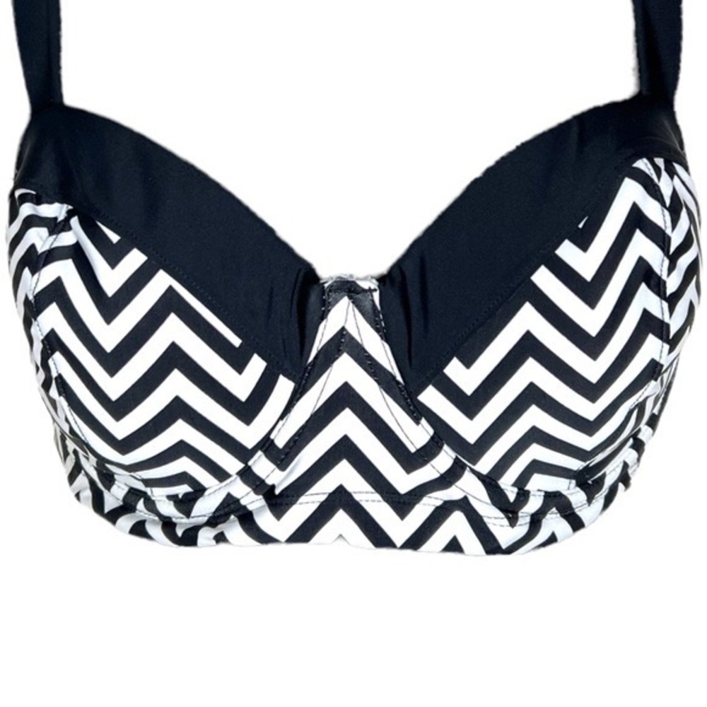 Ava & Viv Swim Top